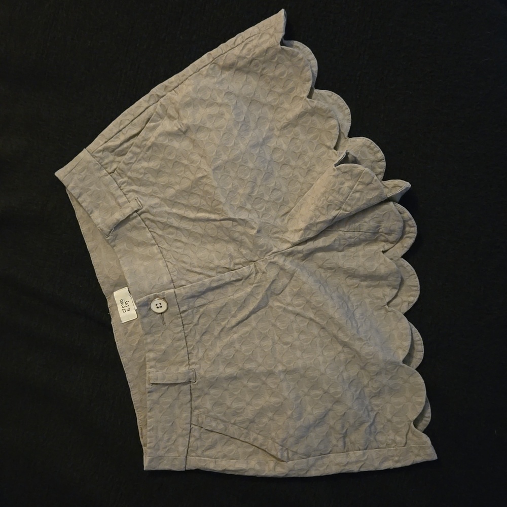 Light Gray Scalloped Hem Shorts